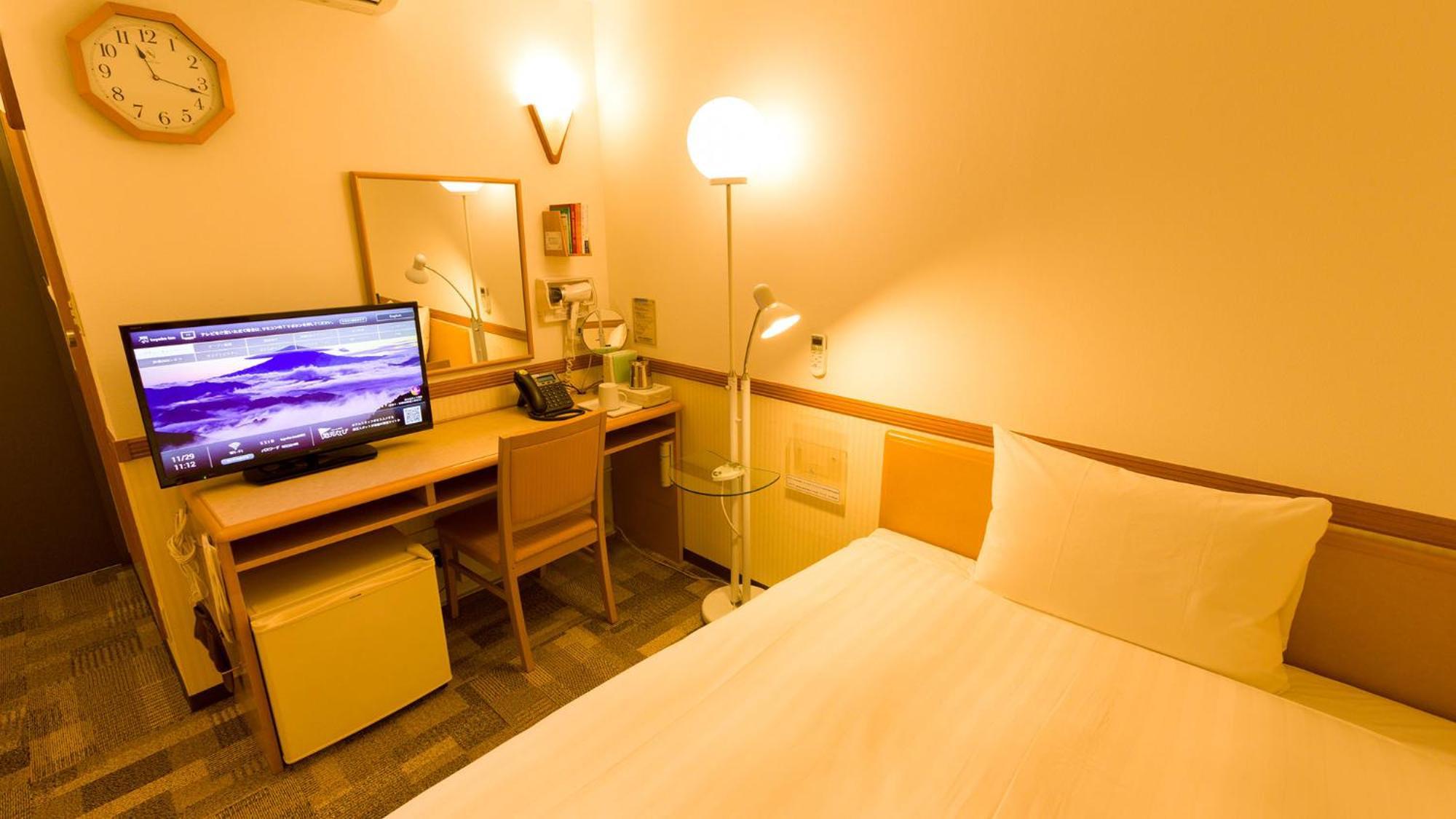 Toyoko Inn Nishitetsu Kurume Eki Higashi Guchi Kamer foto