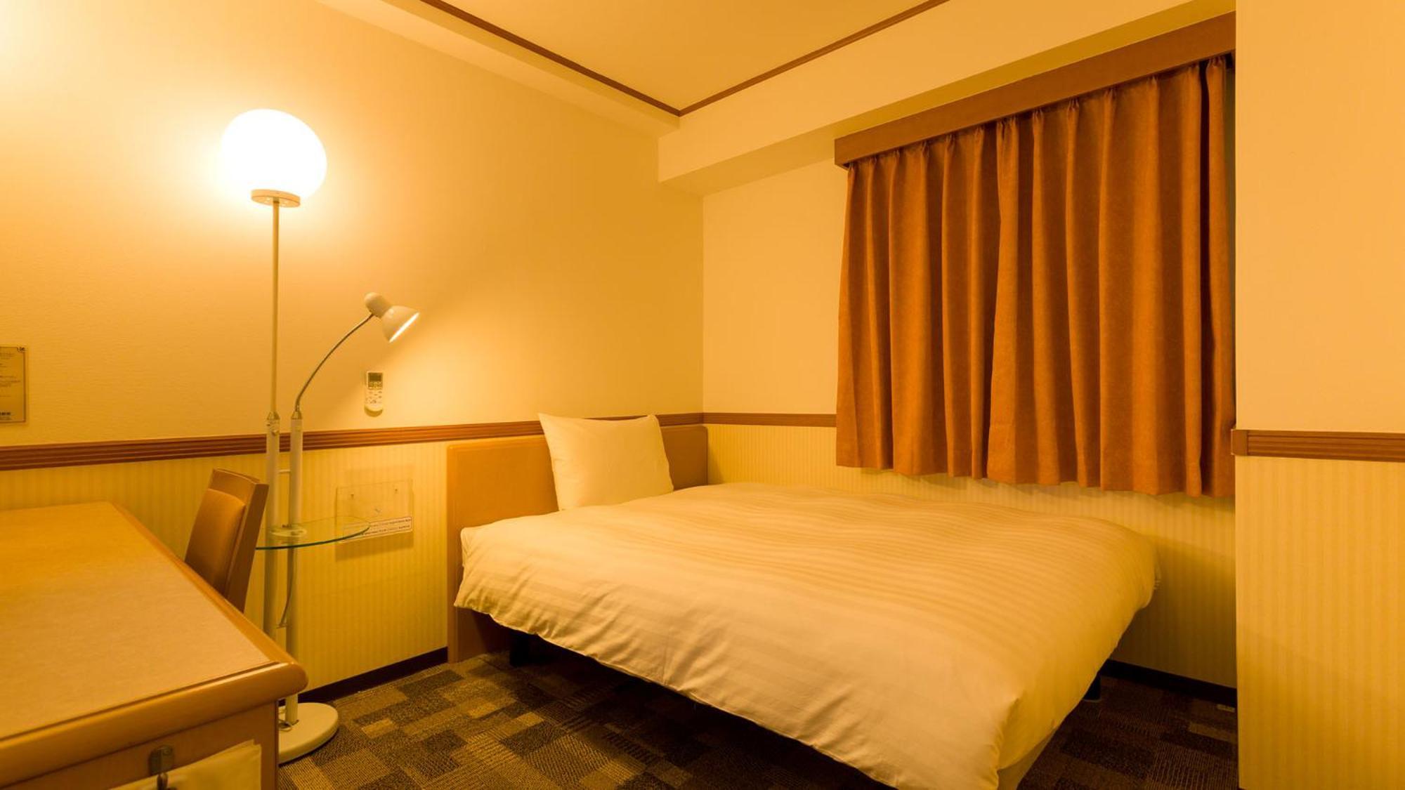 Toyoko Inn Nishitetsu Kurume Eki Higashi Guchi Kamer foto